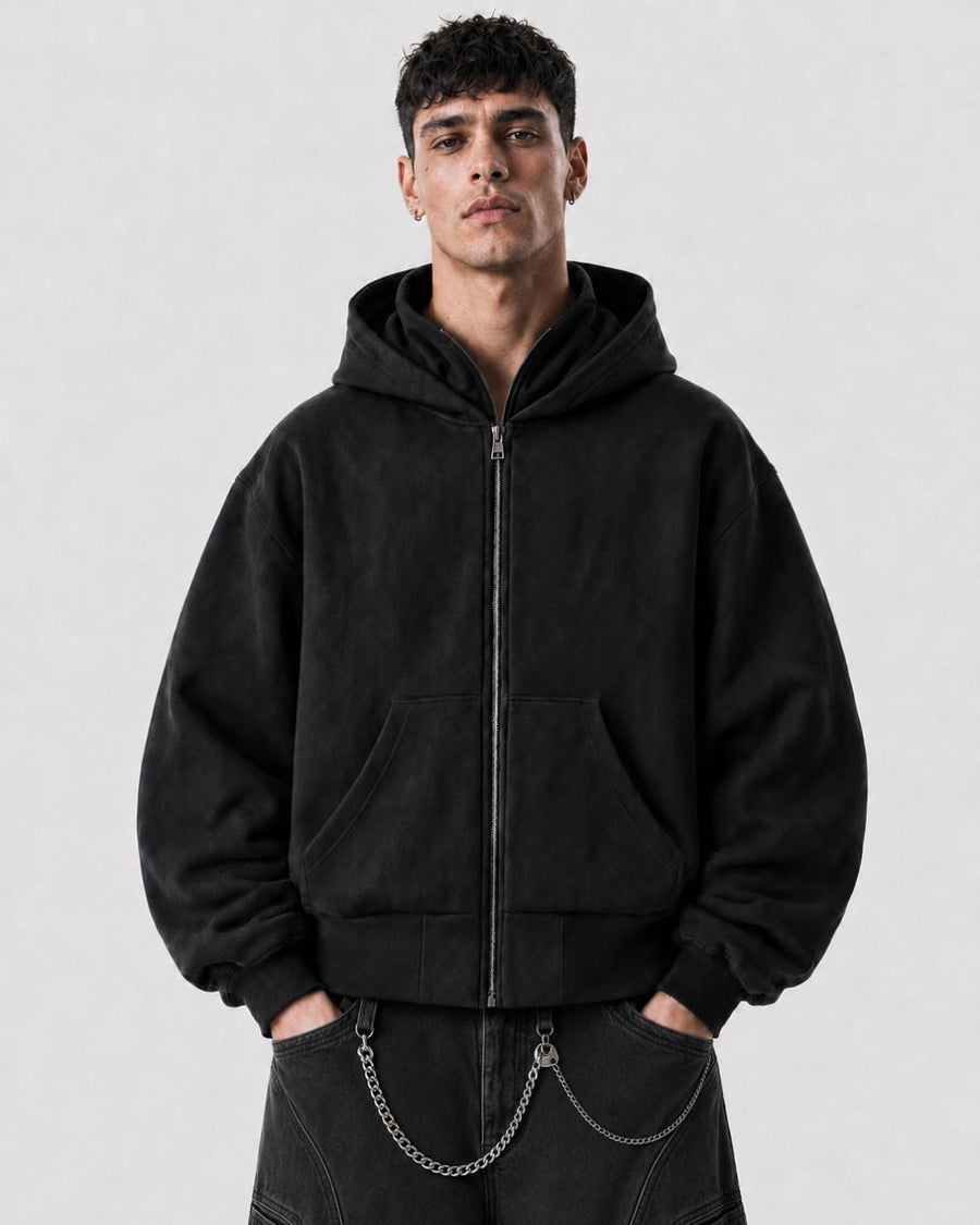 Sweat cagoule Phantom noir SWAVV porté de face