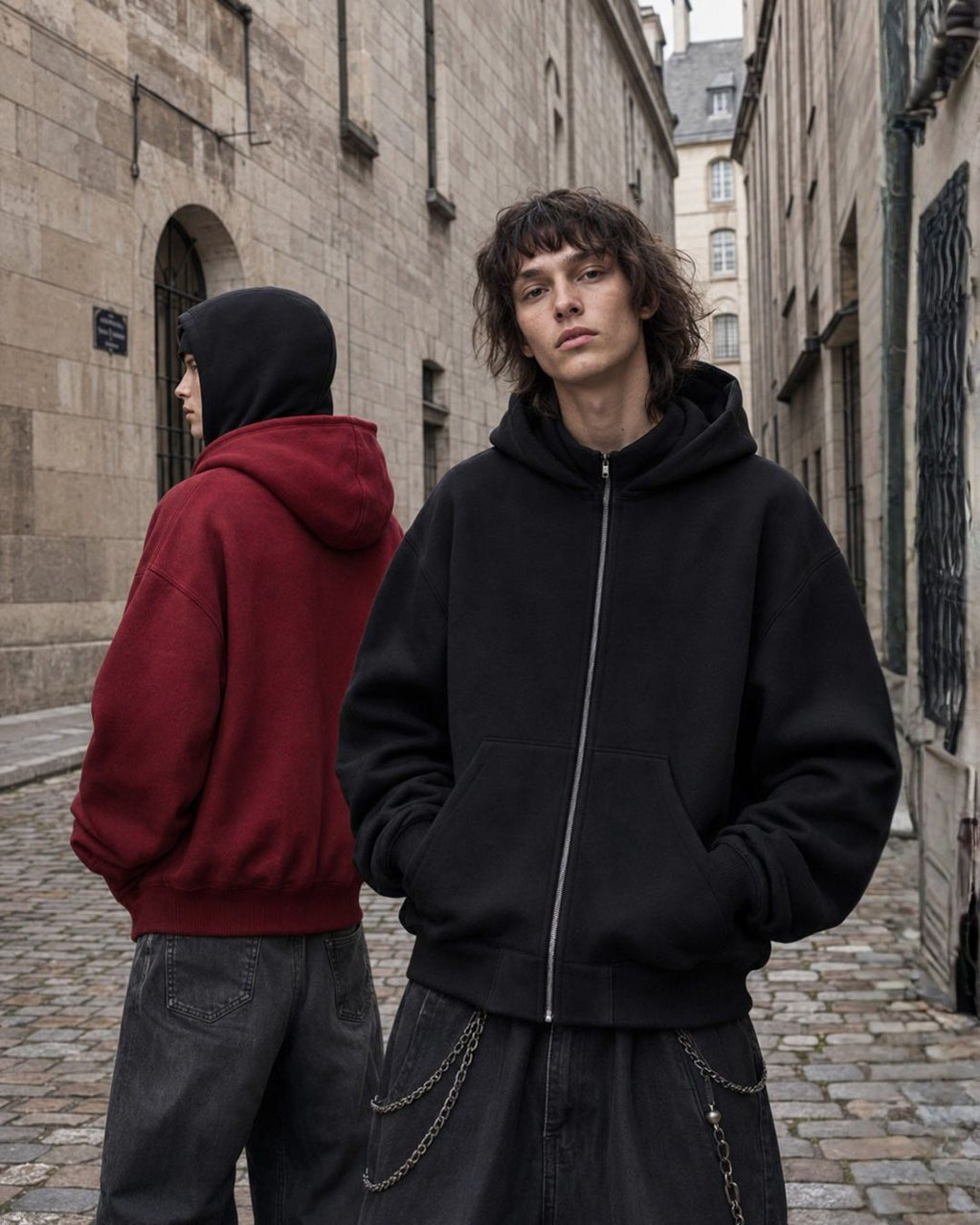 Sweats cagoule Phantom noir de face et rouge de dos SWAVV