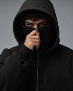 Détail cagoule intégrée zippée du sweat Phantom noir SWAVV